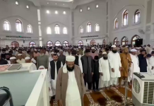 عیدالاضحیٰ :کمشنر ملتان ڈویژن نے جامع خیر المدارس میں نماز عید ادا کی