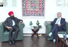 وفاقی وزیر و انسانی حقوق سینیٹر اعظم نذیر تارڑ سے صوبائی وزیر سردار رمیش سنگھ اروڑا کی ملاقات