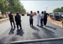 ملتان۔وہاڑی روڈ منصوبے کی رفتار اور معیار پر کوئی سمجھوتہ نہیں ہوگا، کمشنر عامر کریم خاں