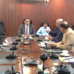 وزیر مملکت بلال اظہر کیانی کی زیر صدارت للہ۔جہلم روڈ ڈوئل کیریج وے منصوبے سے متعلق فالو اپ جائزہ اجلاس