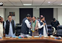 وفاقی وزیر انجینئر امیر مقام کا حلقہ سہنسہ سے امیدوار کے ساتھ ہونے والوں رہنماؤں کی شمولیتی تقریب سے خطاب
