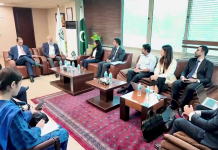 وفاقی وزیر تجارت جام کمال خان سے میٹا کے وفد کی ملاقات، ڈیجیٹل معیشت اور ای کامرس کے فروغ پر تبادلۂ خیال