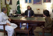 وزیر اعلیٰ بلوچستان سے ہونہار طالب علم رفیع اللہ کی ملاقات،آپ کا ڈاکٹر بنے کا خواب اب حکومت بلوچستان کا عزم ہے، میر سرفراز بگٹی