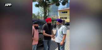 صوبائی وزیر رمیش سنگھ اروڑہ کی گوردوارہ پیٹالنگ جایا، ملائیشیا آمد، سکھ سنگت کو گروپورب تقریبات میں شرکت کے لیے پاکستان آنے کی دعوت پاکستان سکھ برادری کے مذہبی ورثے کے تحفظ، خدمت اور فروغ کے لیے پرعزم ہے: سردار رمیش سنگھ اروڑہ