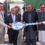 وزیراعظم شہباز شریف نے اسلام آباد پولیس کو جدید پولیسنگ کے لیے الیکٹرک گاڑیاں فراہم کر دیں