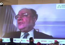 پاکستان کی معیشت استحکام سے پائیدار اور ذمہ دارانہ ترقی کی جانب بڑھ رہی ہے، سینیٹر محمد اورنگزیب
