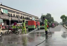 شہر بھر کی کمرشل مارکیٹس میں صفائی سہولیات فراہمی کا مشن،شہریار عارف خان کا ٹولینٹن مارکیٹ میں صفائی انتظامات کا جائزہ