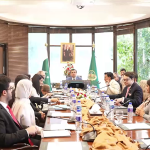 ورلڈ بینک کے وفد کی آفس آف اے آئی پنجاب آمد، مشیر وزیراعلیٰ علی ڈار سے ملاقات