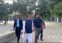لاہور ریلوے اسٹیشن کا وزیرِ ریلوے محمد حنیف عباسی کا اچانک دورہ، مسافر سہولیات کا جائزہ