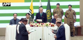 وزیراعظم کی آزاد جموں و کشمیر کونسل کے نومنتخب ارکان کو مبارکباد ، ارکان کشمیر کے عظیم خطے کی تعمیر و ترقی کے عمل میں بھرپور کردار ادا کریں؛ شہباز شریف