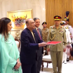 صدر مملکت آصف علی زرداری سے ناروے، آذربائیجان اور سوئٹزرلینڈ کے نامزد سفیروں کی ملاقات، اسناد سفارت پیش،دوطرفہ تعلقات مزید مضبوط بنانے پر تبادلہ خیال