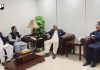 وفاقی وزیر ہاؤسنگ ریاض حسین پیرزادہ کی چنڑ برادران کو ضمنی انتخابات میں کامیابی پر مبارک باد