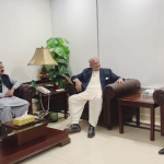 وفاقی وزیر ہاؤسنگ ریاض حسین پیرزادہ کی چنڑ برادران کو ضمنی انتخابات میں کامیابی پر مبارک باد