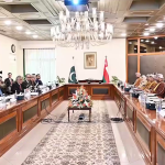 پاکستان اور عمان کے درمیان دوطرفہ تجارت، اقتصادی سرگرمیوں اور سرمایہ کاری کے فروغ کے وسیع مواقع موجود ہیں، مسلسل رابطے اور مشاورت ضروری ہے،محمد اسحاق ڈار