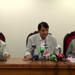 وفاقی وزیر انجینئر امیر مقام کی حریت قیادت کے ہمراہ پریس کانفرنس